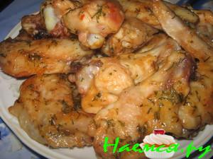 Крылышки куриные в майонезно-укропном соусе Крылышки куриные в майонезно-укропном соусе