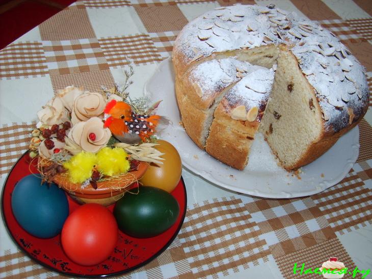 <p class='MsoNormal' style='mso-layout-grid-align: none; text-autospace: none;'><span style='font-size: 13.0pt; background: white; mso-highlight: white;'>Пасхальный хлебушек