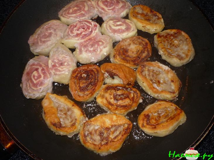 Улиточки творожные с фаршем Улиточки творожные с фаршем