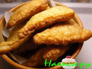 Чебуреки из слоеного теста