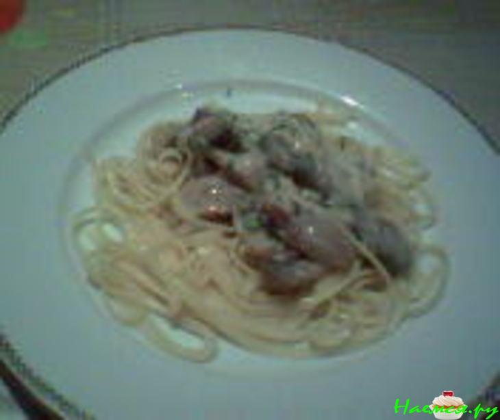Спагетти с грибочками и сыром