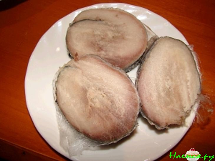 Солёно-мороженый рулетик из скумбрии