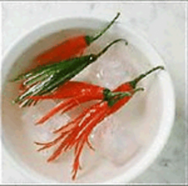 Цветы из перчика Цветы из перчика