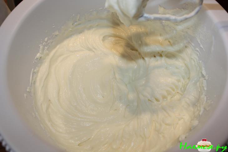 Нежные рулеты с баунти и клубникой Нежные рулеты с баунти и клубникой