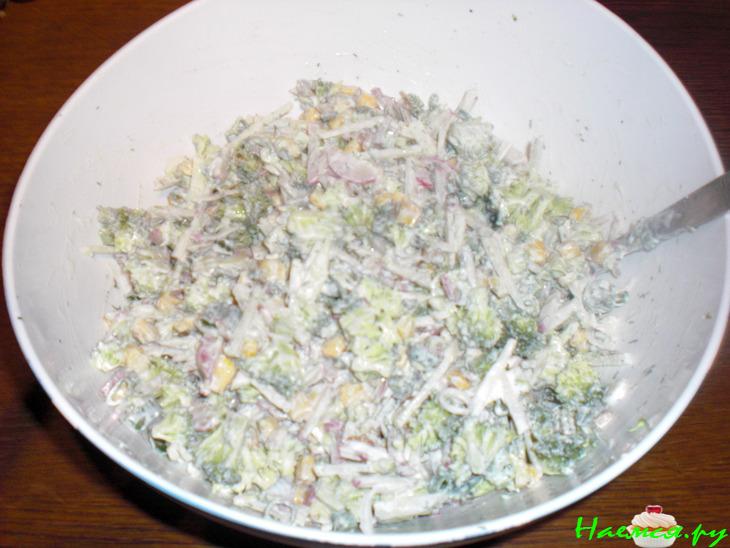 Салат из броколи