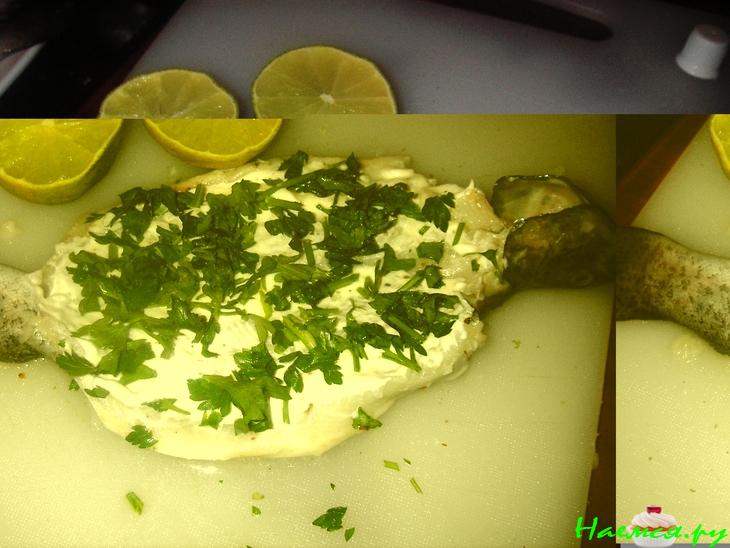 Форель запеченная с козьим сыром и зеленью