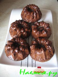 Шоколадный пудинг с соусом