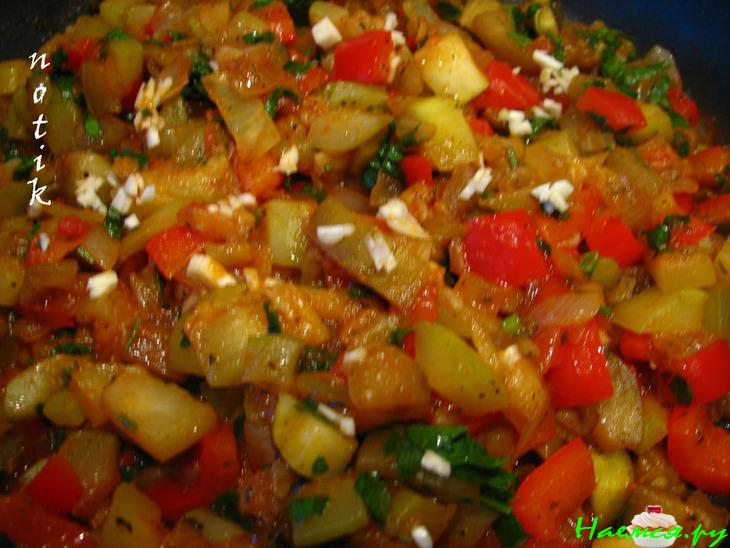 Овощное ассорти с прованскими травами Овощное ассорти с прованскими травами