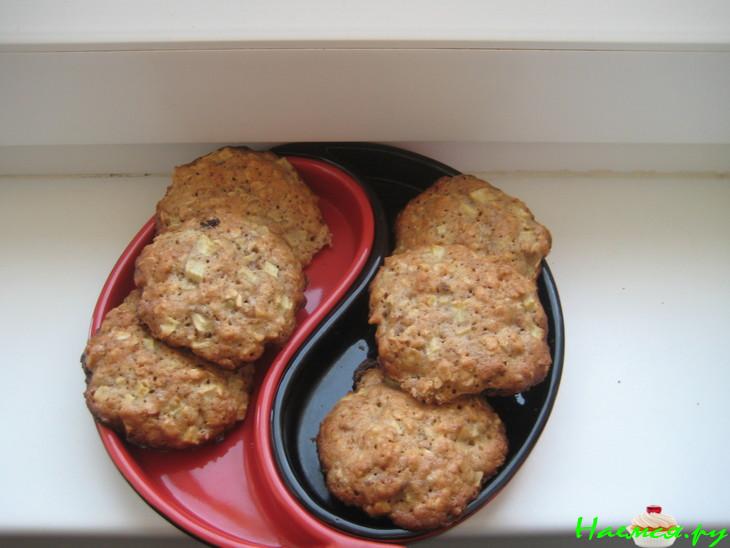 Овсяное печенье с зелеными яблоками