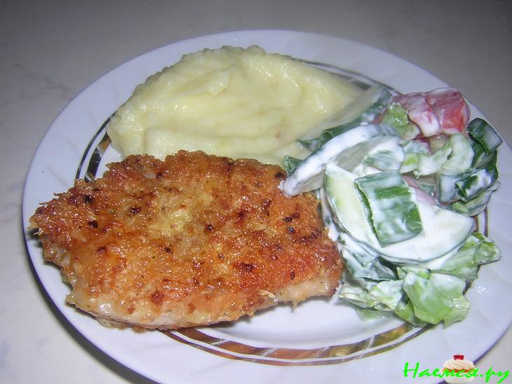 Свинина в сыоной панировке