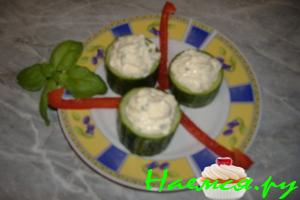 Закуска на огурцах