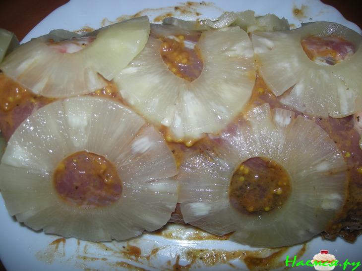 Мясо в ананасе Мясо в ананасе