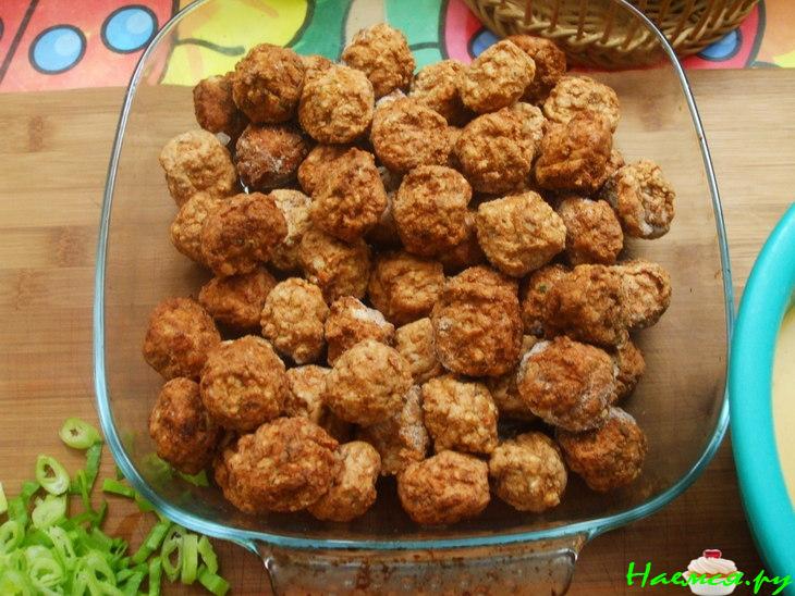 Фрикадельки в соусе Фрикадельки в соусе