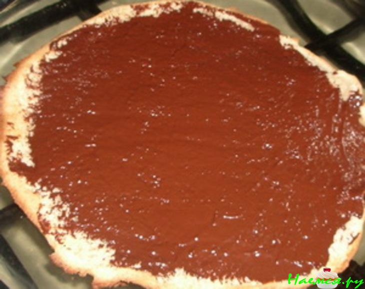 Итальянский ореховый торт с шоколадной начинкой