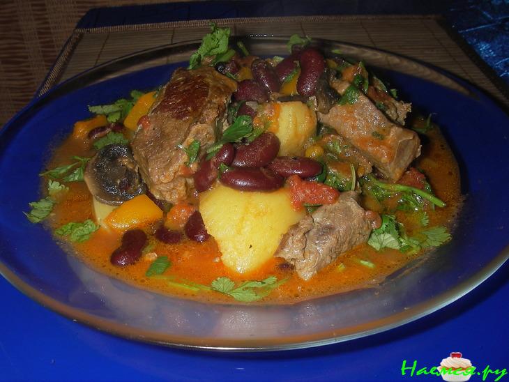 Рагу из баранины с фасолью и овощами