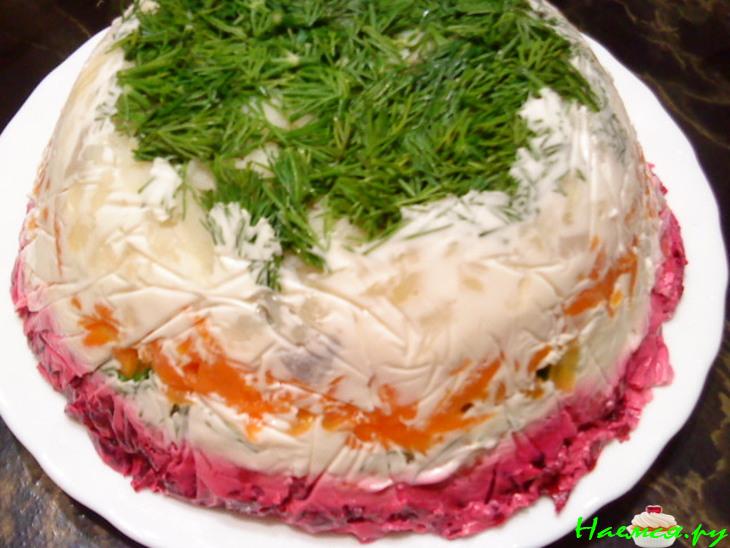 Сельдь под шубой с желатином и зеленью