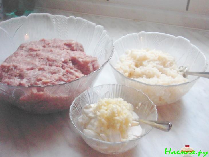 Мясные ватрушки с рисом и сыром