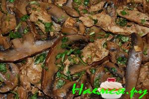 Тушеные грибы с грудинкой