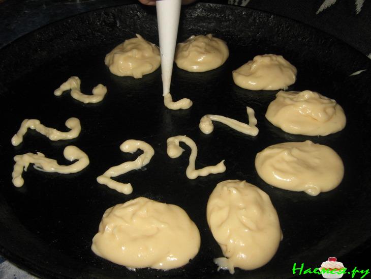 Торт 'Лебединое озеро'