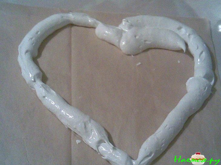 Торт 'Клубничная Валентинка' Торт 'Клубничная Валентинка'