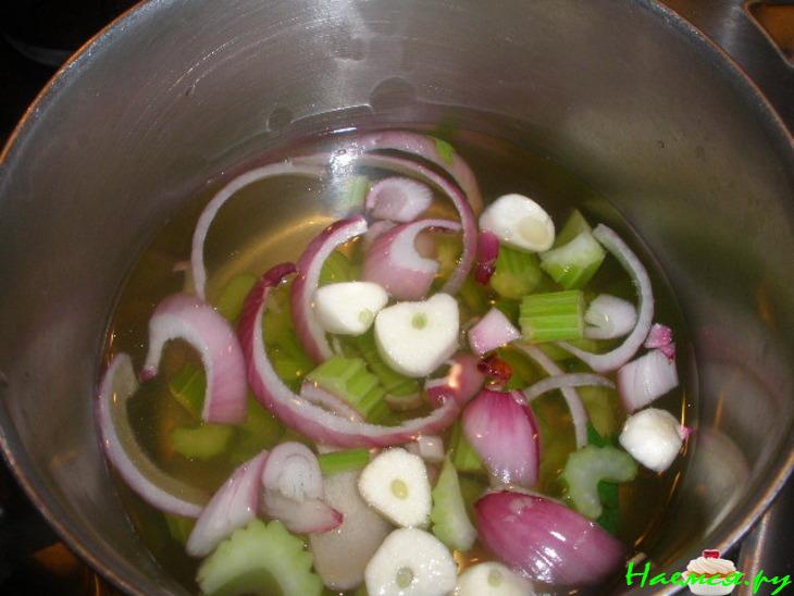 Креветки в двух соусах