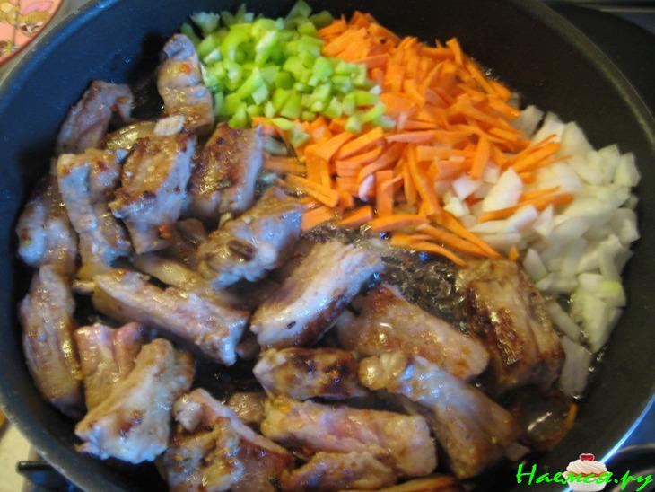 Свиные рёбрышки с кабачком