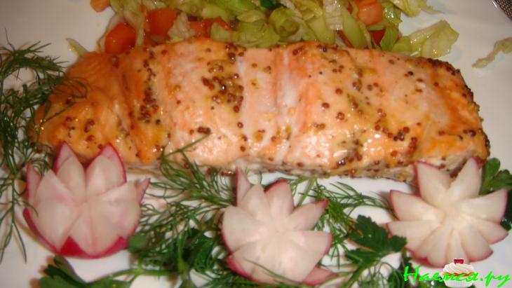 Форель "Дижон" с горчичей, медом и лимоном