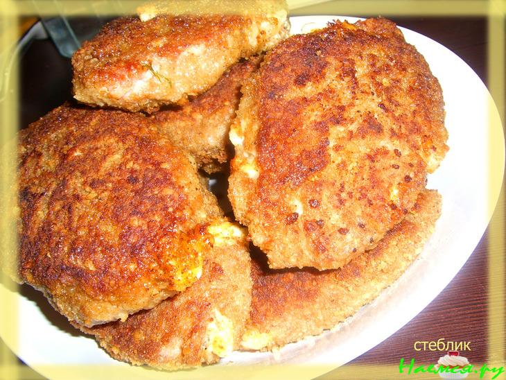 Котлеты куриные, а внутри гарнир:) Котлеты куриные, а внутри гарнир:)