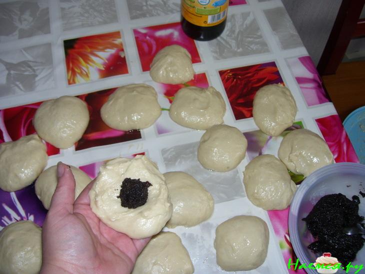 Пирог из дрожжевых булочек Пирог из дрожжевых булочек