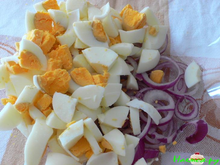 Салат с тунцом и баклажанами