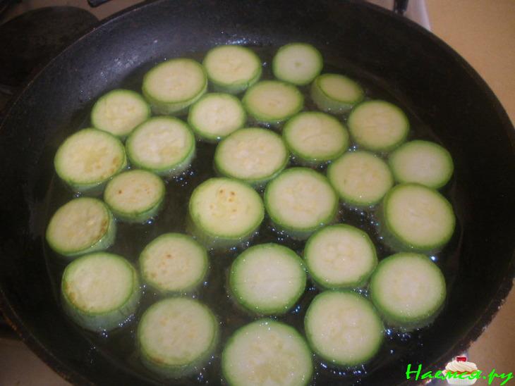 Кабачки с горчицей, чесноком и медом