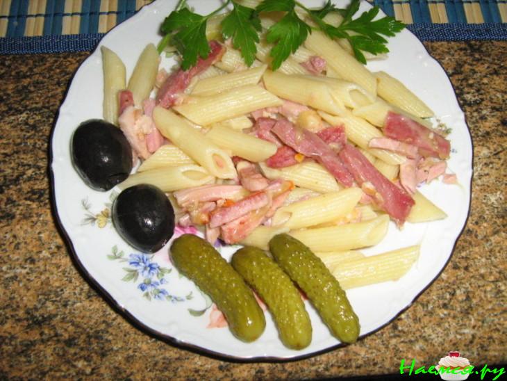 Макароны с окороком и сыром Макароны с окороком и сыром