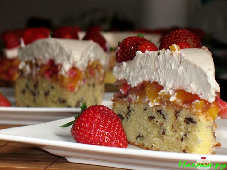 Клубнично-персиковый торт с Маскарпоне