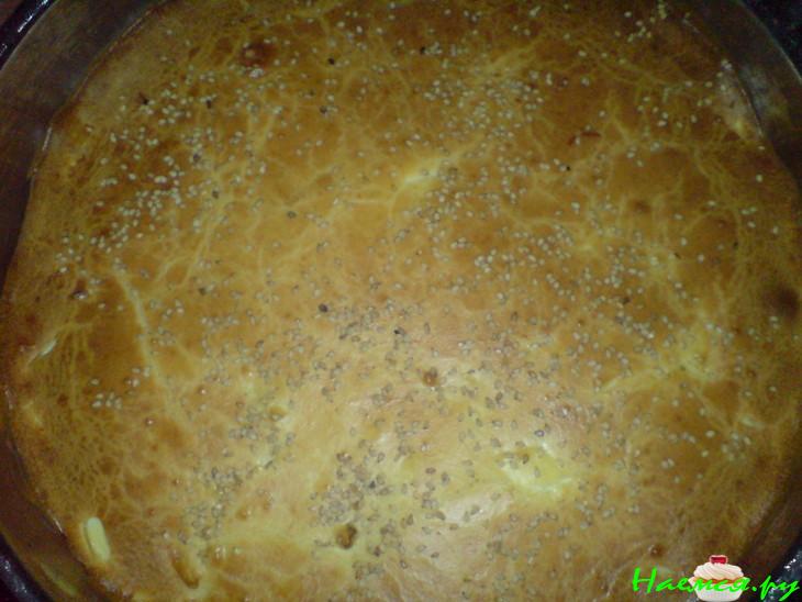 Пирог заливной с савойской капустой и яйцами