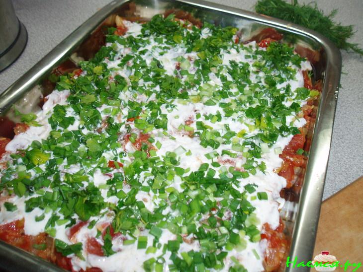 Картофель запеченный с помидорами и имбирем