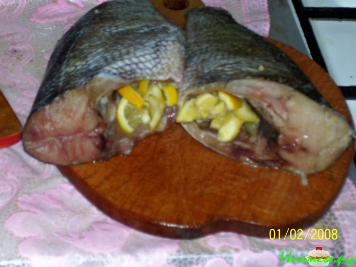 Окунь запеченный