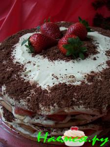 Торт "Тирамису" с ромом и клубникой