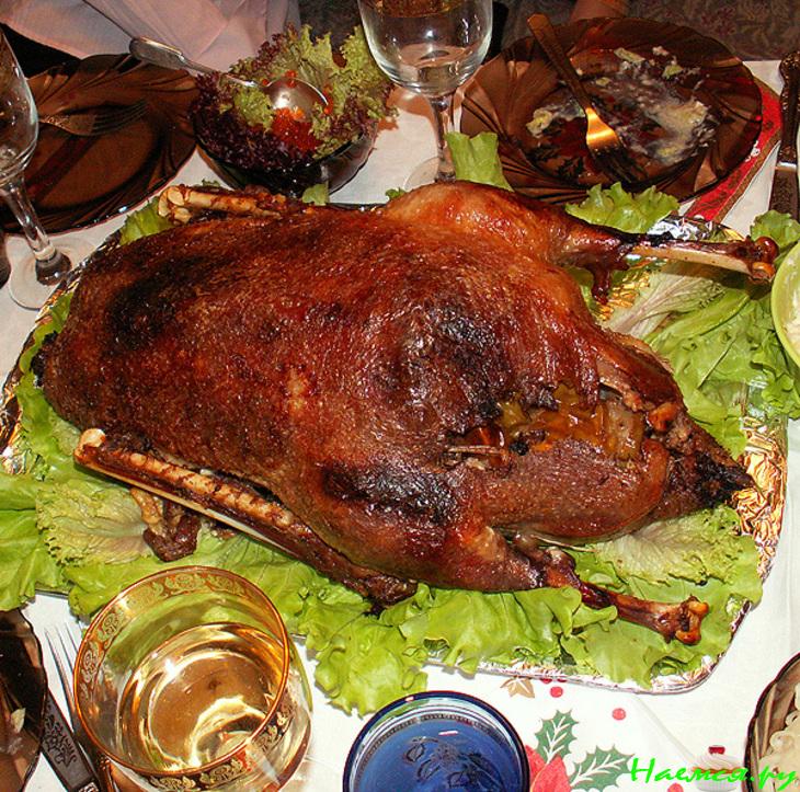 Гусь рождественский с грибами