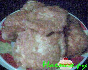 Жареная рыба в круглых вафельках