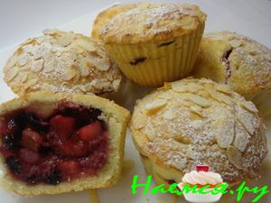 Яблочно-вишневые песочные мини-пироги