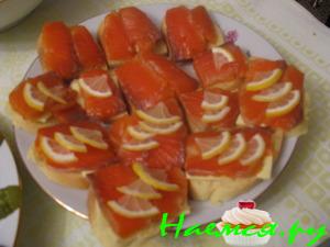 "Райские" бутерброды с форелью "Райские" бутерброды с форелью