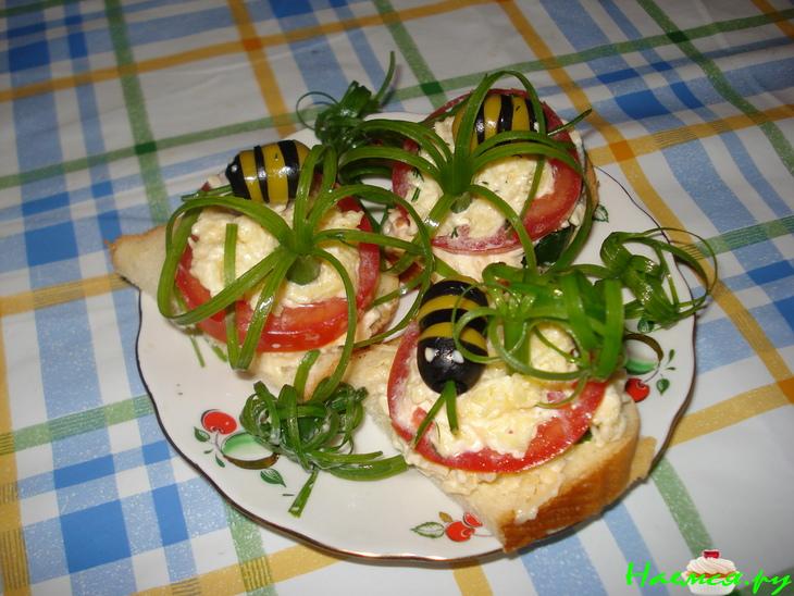 Бутерброды "Пчелки на отдыхе" Бутерброды "Пчелки на отдыхе"