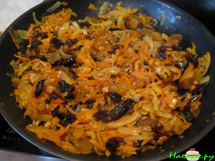 Форель с сухофруктами