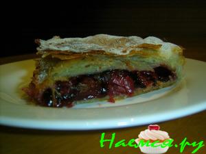 Вишневый слоеный пирог&nbsp; 