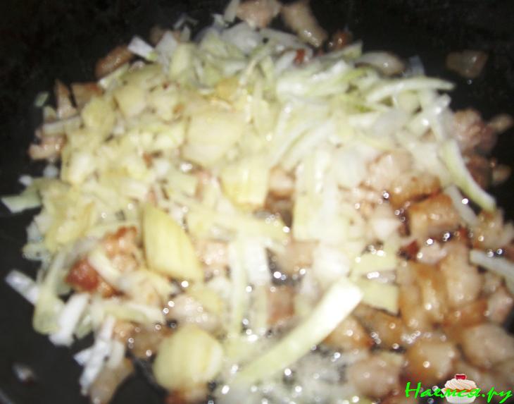 Открытый пирог с луком