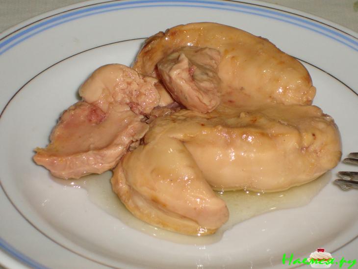 Салат из печени трески с оливками и каперсами