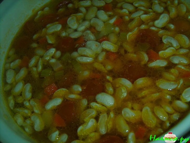 Фасолевый суп с грудинкой (вариант) Фасолевый суп с грудинкой (вариант)