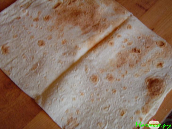 Рыбно-икорный рулет из лаваша