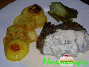 Печень "овсяная" с сырным соусом