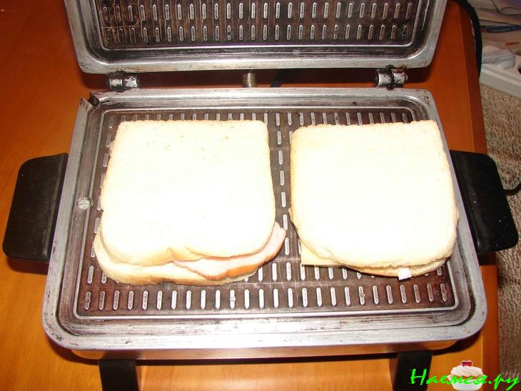 Бутерброды в вафельнице